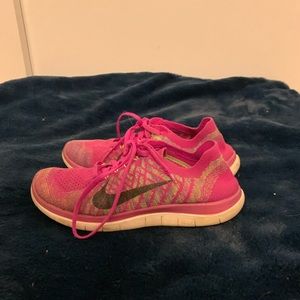 pink/multi nike tennis shoes